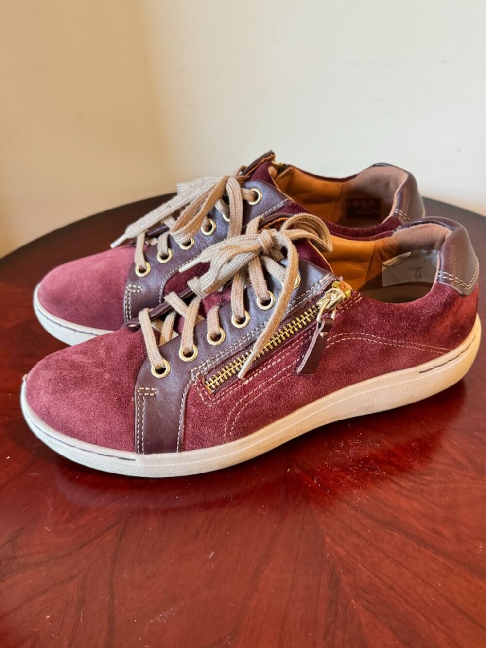 Clarks Nalle Lace Sneakers